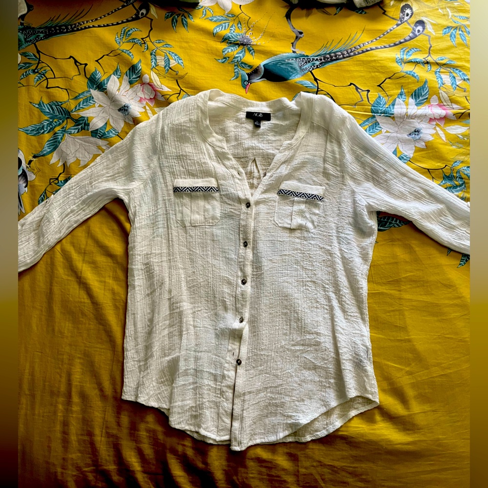 White with blue accents, tunic style gauze shirt, size XL.